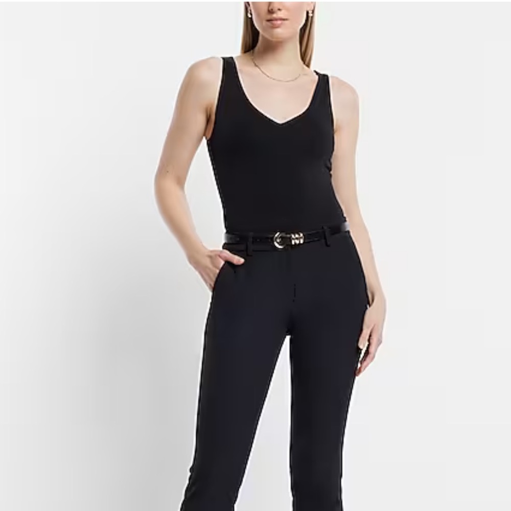 NWT EXPRESS THE SUPER SOFT FITTED V NECK TANK BLACK MEDIUM